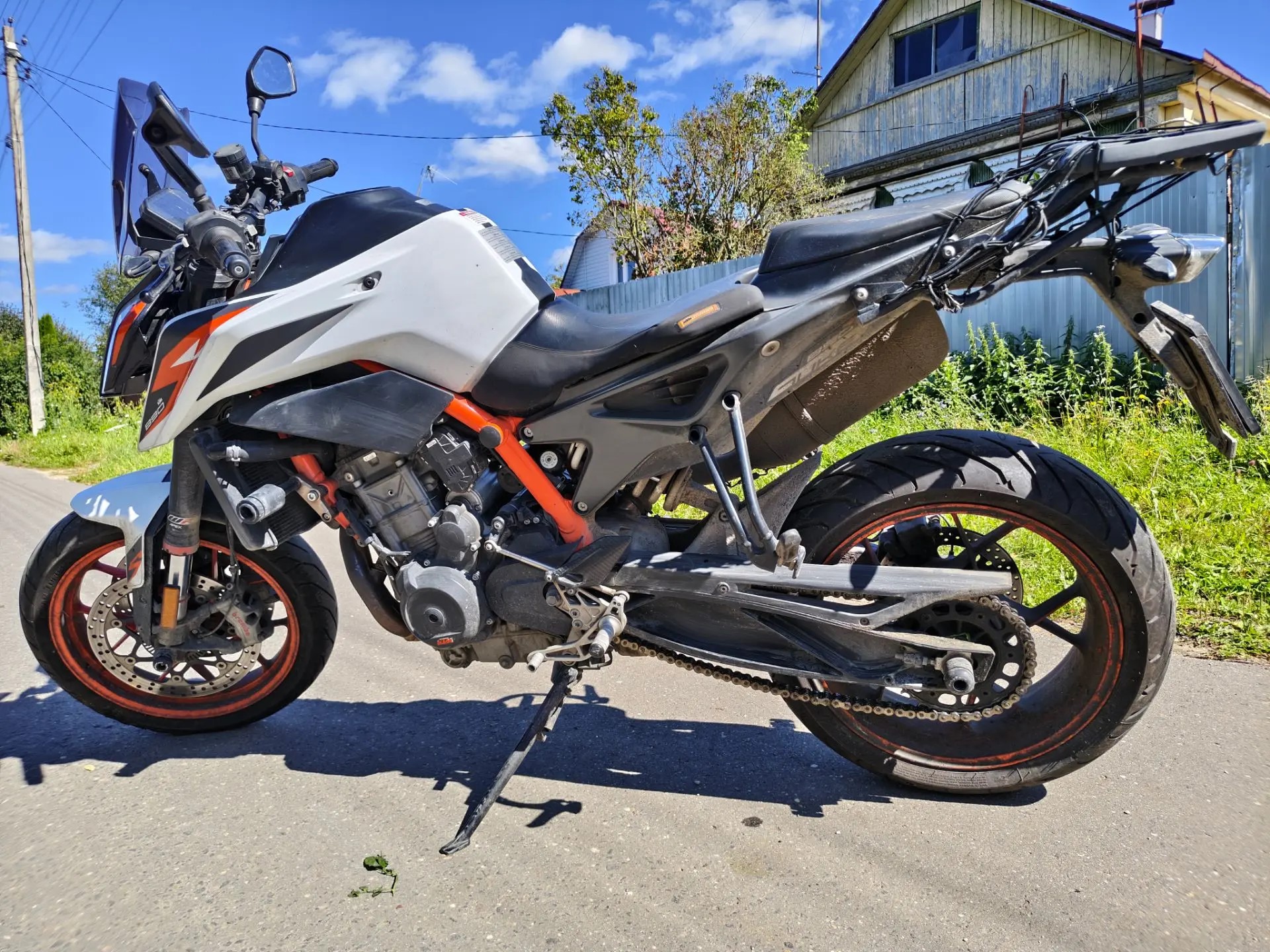 KTM Duke R 890